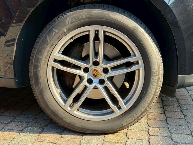 PORSCHE PORSCHE Macan 2021