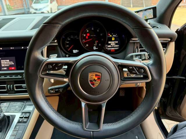 PORSCHE PORSCHE Macan 2021