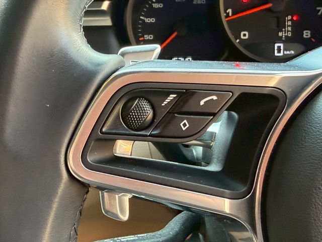 PORSCHE PORSCHE Macan 2021