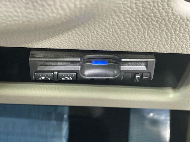 MITSUBISHI eK SPACE 2017