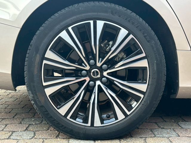 VOLVO VOLVO V60 2022