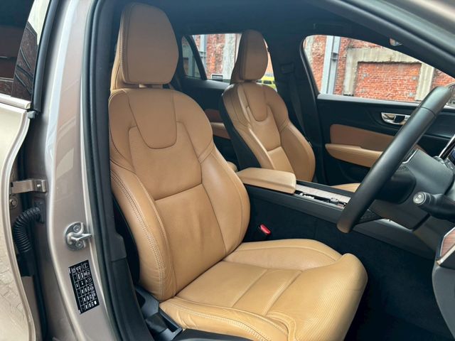 VOLVO VOLVO V60 2022