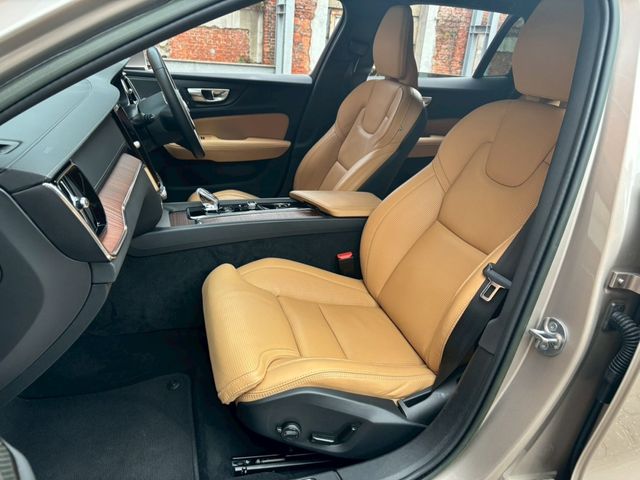 VOLVO VOLVO V60 2022