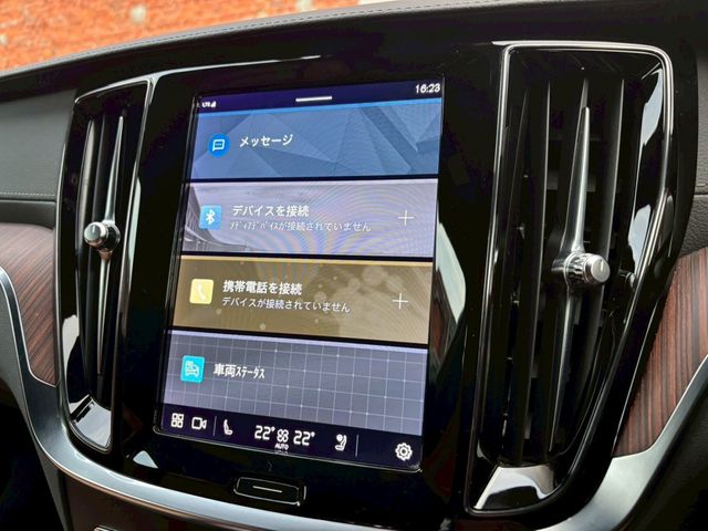 VOLVO VOLVO V60 2022