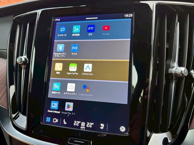 VOLVO VOLVO V60 2022