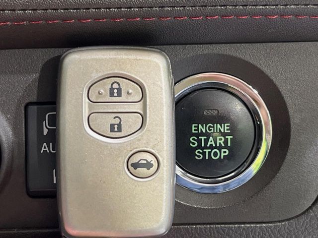 TOYOTA CROWN sedan 2011