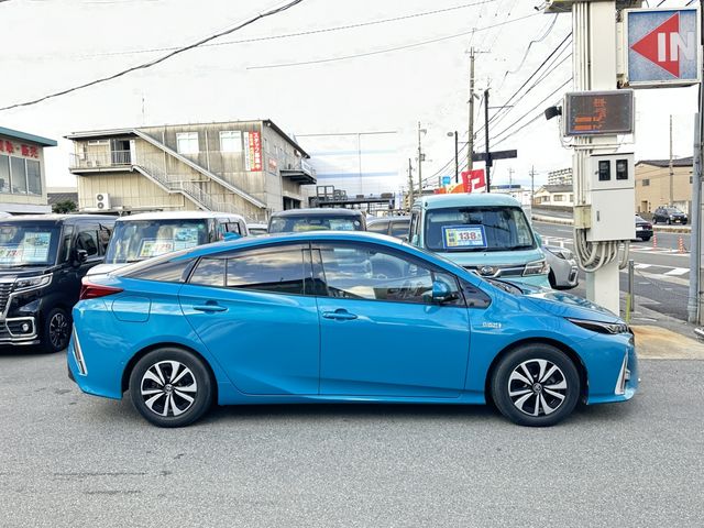 TOYOTA PRIUS PHV 2017