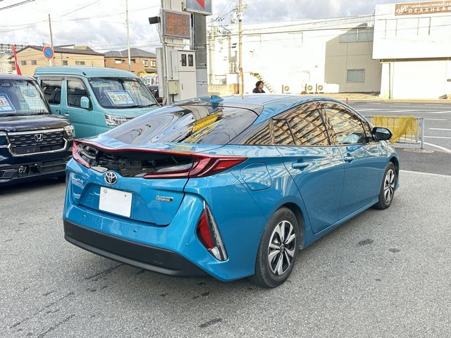 TOYOTA PRIUS PHV 2017