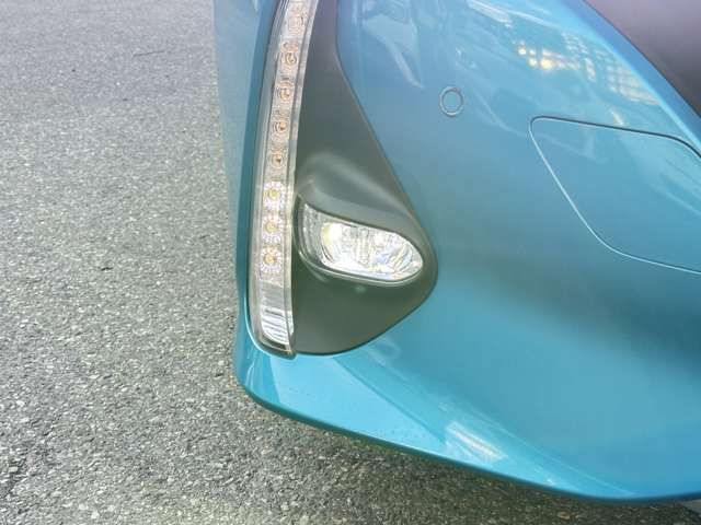 TOYOTA PRIUS PHV 2017