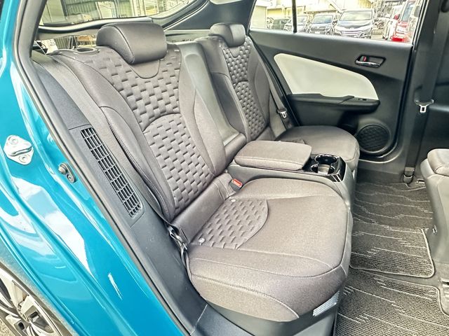 TOYOTA PRIUS PHV 2017