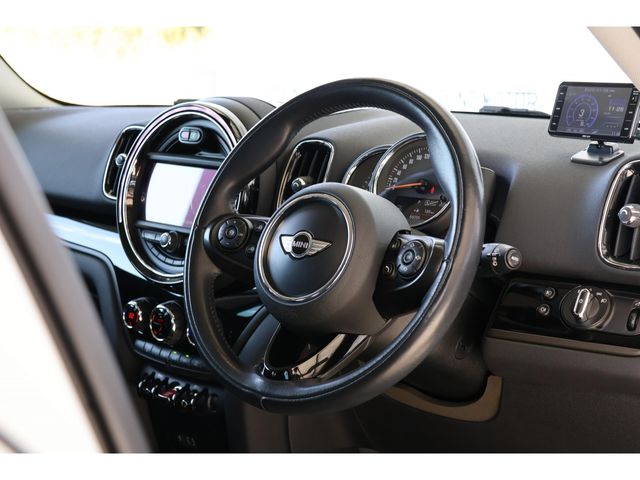 BMW BMW MINI COOPER D CROSSOVER 2017