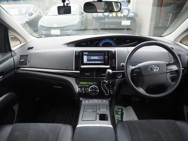 TOYOTA ESTIMA HYBRID 4WD 2014