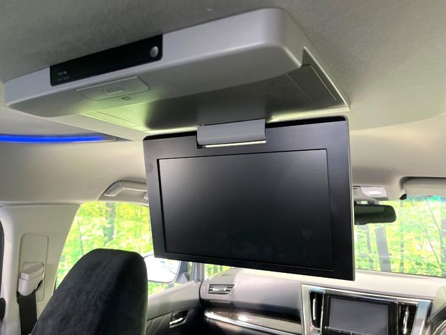 TOYOTA ALPHARD hybrid 4WD 2015