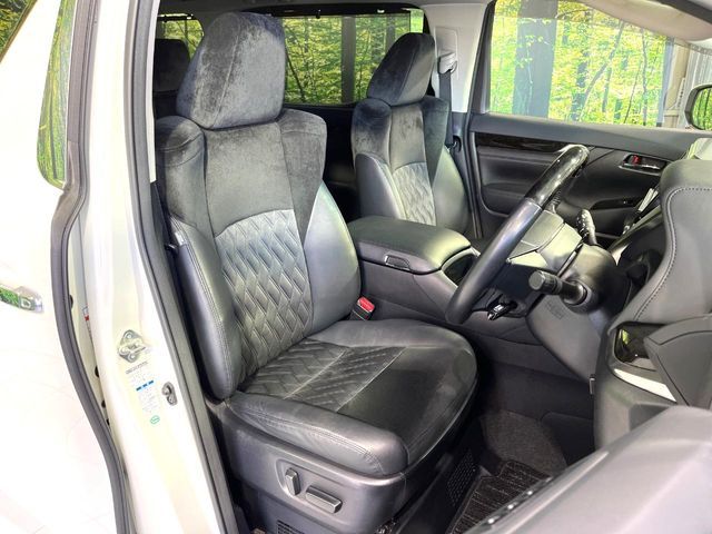 TOYOTA ALPHARD hybrid 4WD 2015