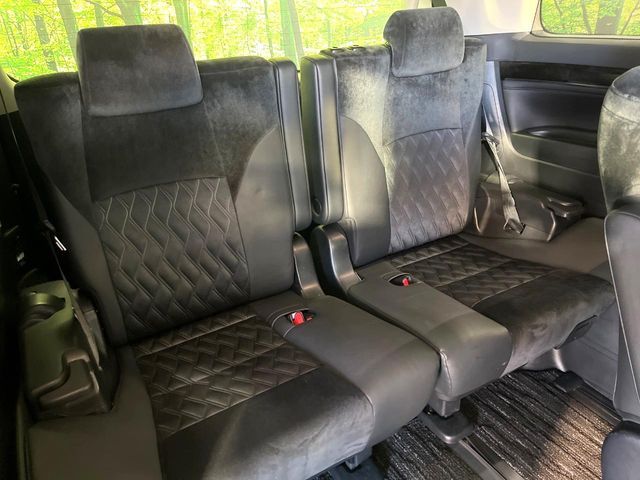 TOYOTA ALPHARD hybrid 4WD 2015