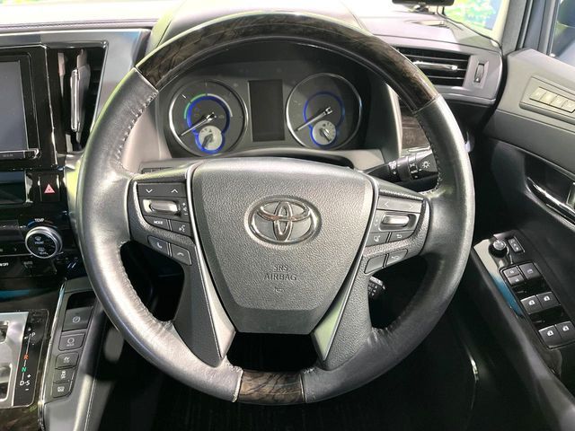 TOYOTA ALPHARD hybrid 4WD 2015