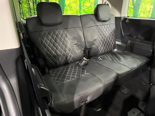 MITSUBISHI DELICA D:5 4WD 2023