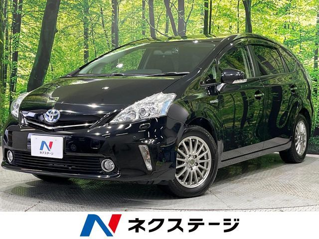 TOYOTA PRIUS Alpha 2014
