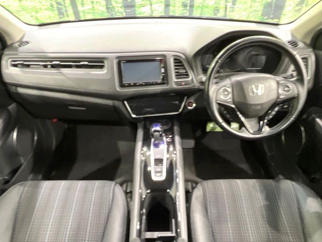 HONDA VEZEL HYBRID 2016