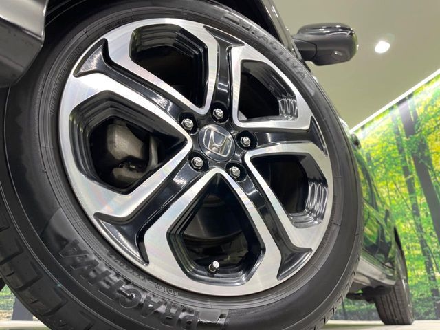 HONDA VEZEL HYBRID 2016