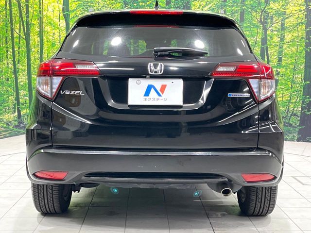 HONDA VEZEL HYBRID 2016