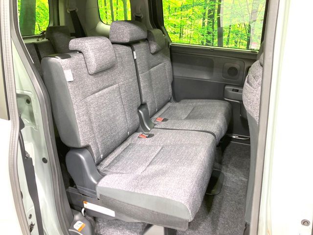 TOYOTA SIENTA HYBRID 2025