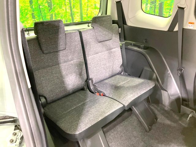 TOYOTA SIENTA HYBRID 2025