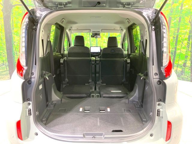 TOYOTA SIENTA HYBRID 2025