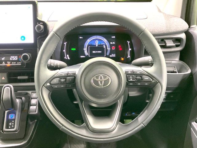 TOYOTA SIENTA HYBRID 2025
