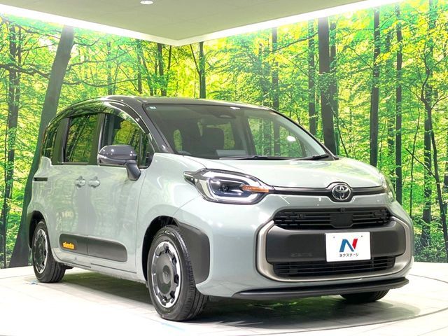 TOYOTA SIENTA HYBRID 2025