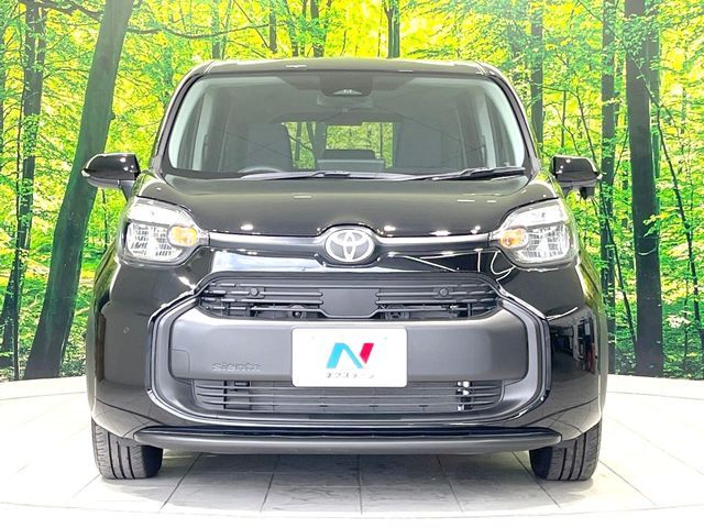 TOYOTA SIENTA HYBRID 2025