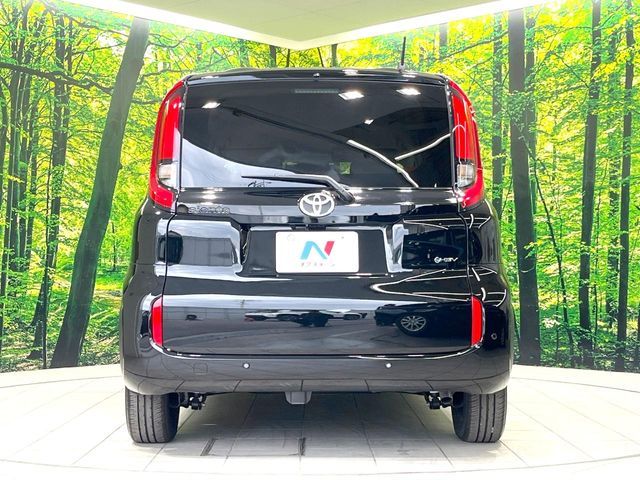 TOYOTA SIENTA HYBRID 2025