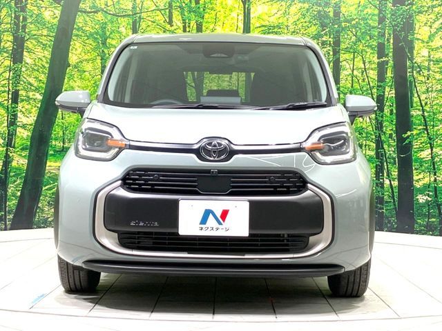 TOYOTA SIENTA HYBRID 2025