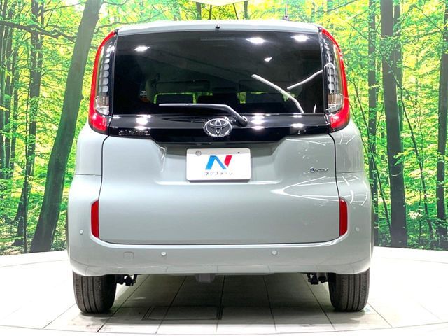 TOYOTA SIENTA HYBRID 2025