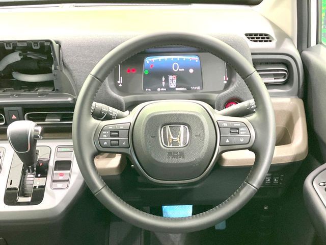 HONDA FREED 2025
