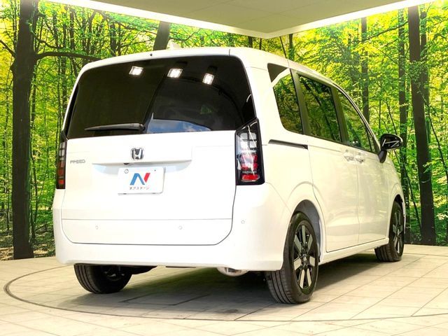 HONDA FREED 2025