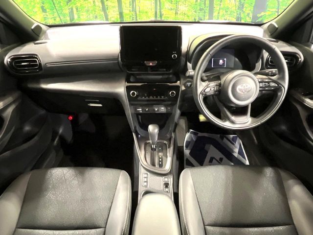 TOYOTA YARIS CROSS HYBRID 2025