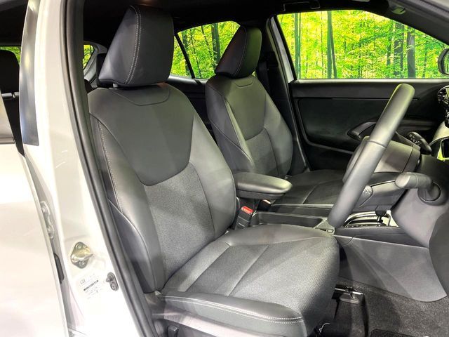 TOYOTA YARIS CROSS HYBRID 2025