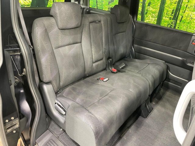 HONDA STEPWAGON SPADA 2011