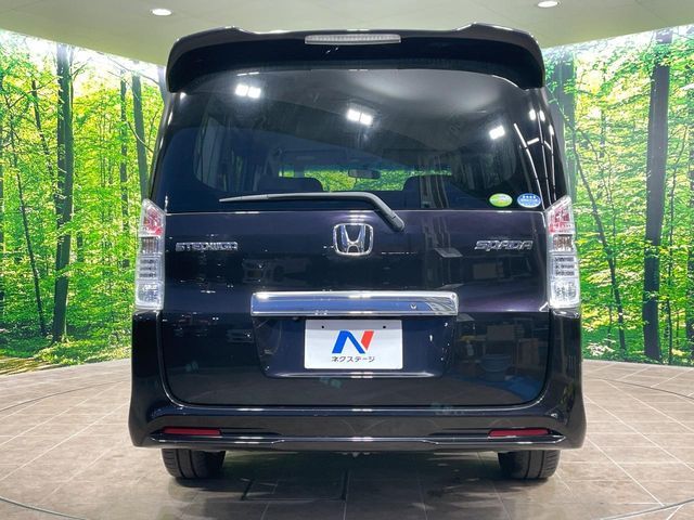 HONDA STEPWAGON SPADA 2011