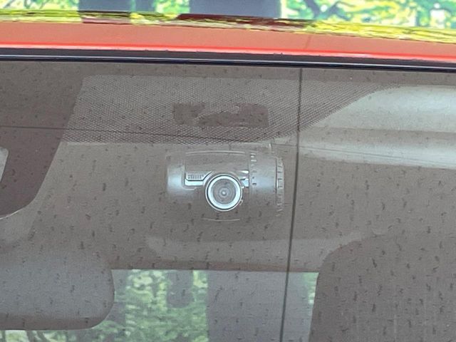 TOYOTA VITZ HYBRID 2017