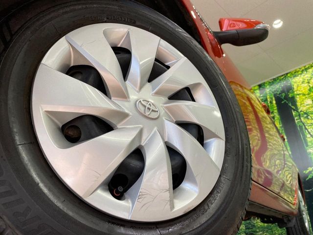 TOYOTA VITZ HYBRID 2017