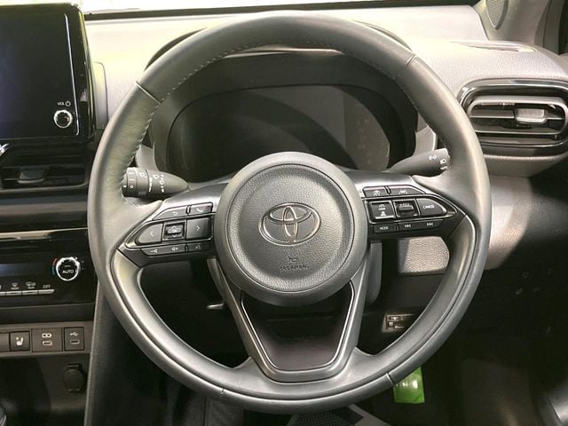 TOYOTA YARIS CROSS HYBRID 2025