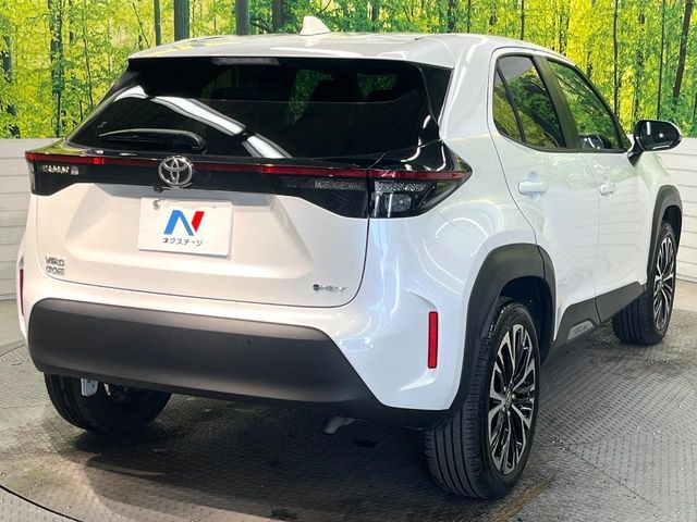 TOYOTA YARIS CROSS HYBRID 2025