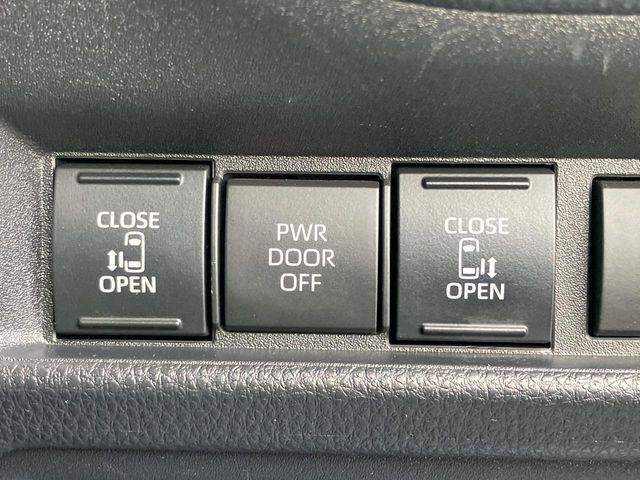 TOYOTA SIENTA HYBRID 2024