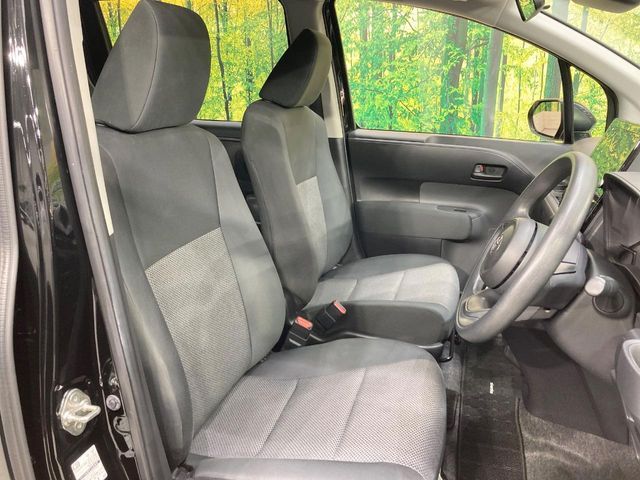 TOYOTA SIENTA HYBRID 2024