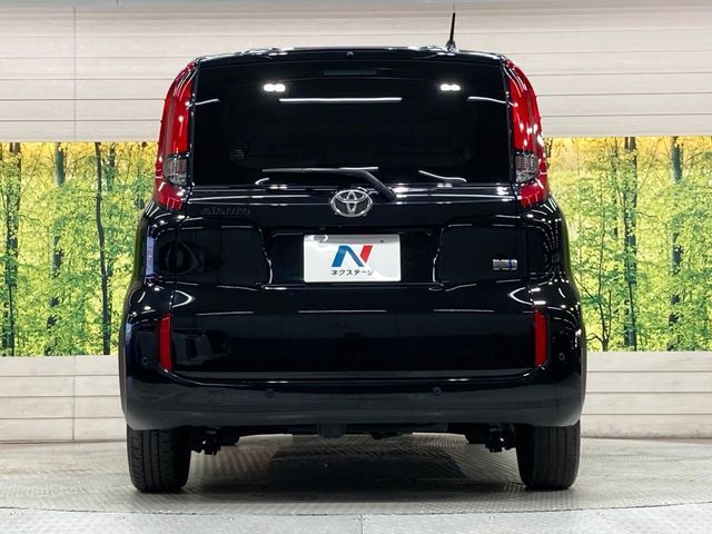 TOYOTA SIENTA HYBRID 2024