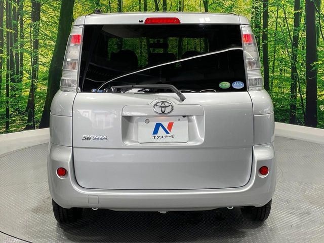 TOYOTA SIENTA 2013
