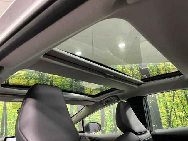 TOYOTA PRIUS 4WD 2025