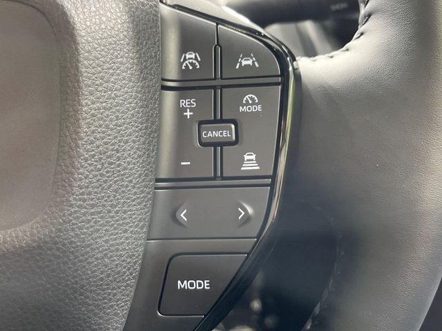 TOYOTA PRIUS 4WD 2025